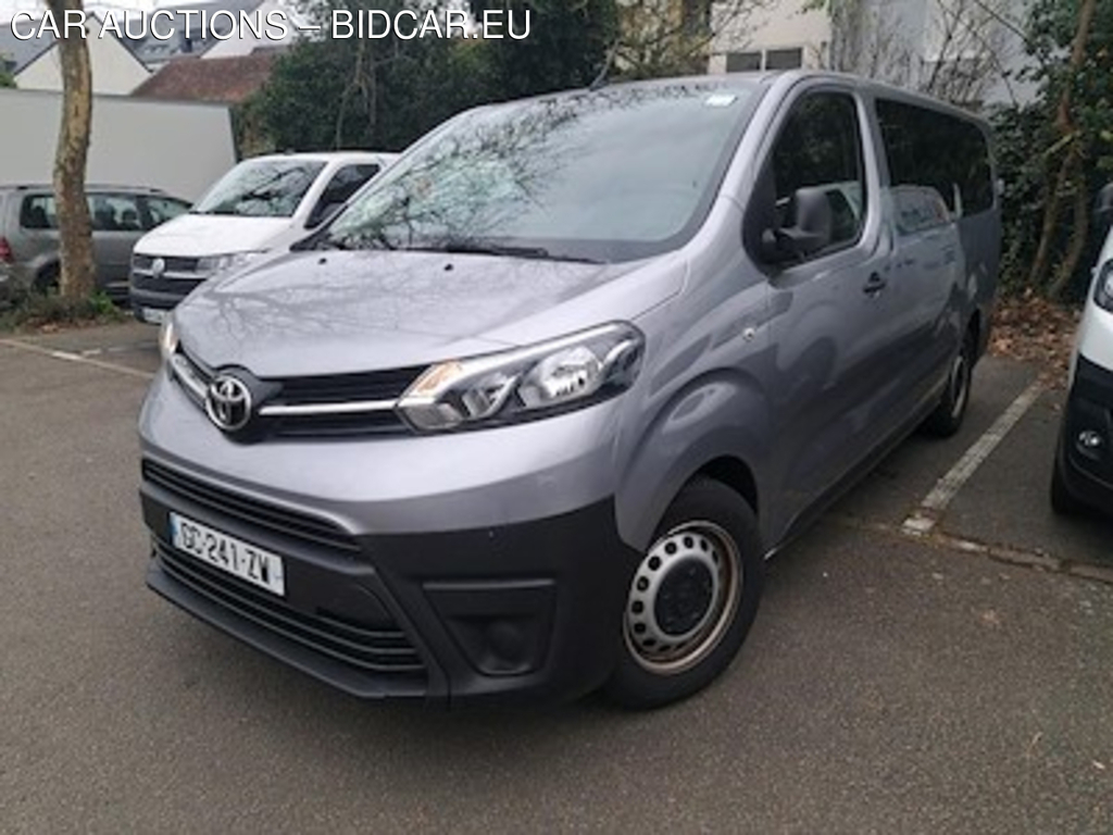 Toyota PROACE PROACE Combi Long 1.5 120 D-4D Dynamic RC21