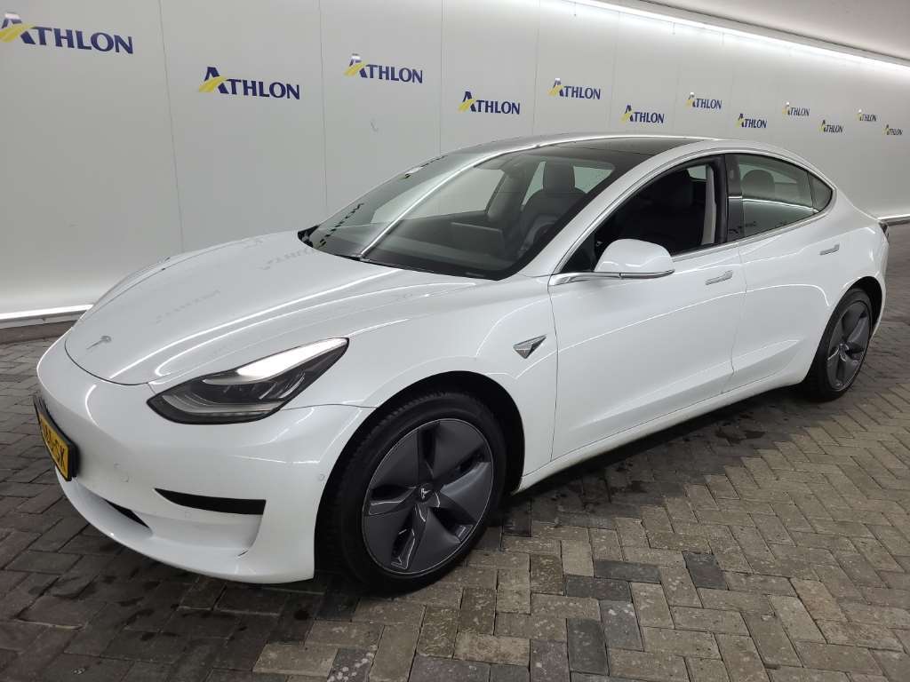 Tesla Model 3 STANDARD RANGE PLUS RWD 4D 211KW, 2019