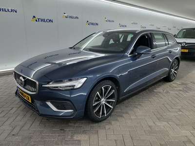 Volvo V60 T6 AWD PLUG-IN HYBRID ESSENTIAL - BRIGHT 5D 257KW, 2023