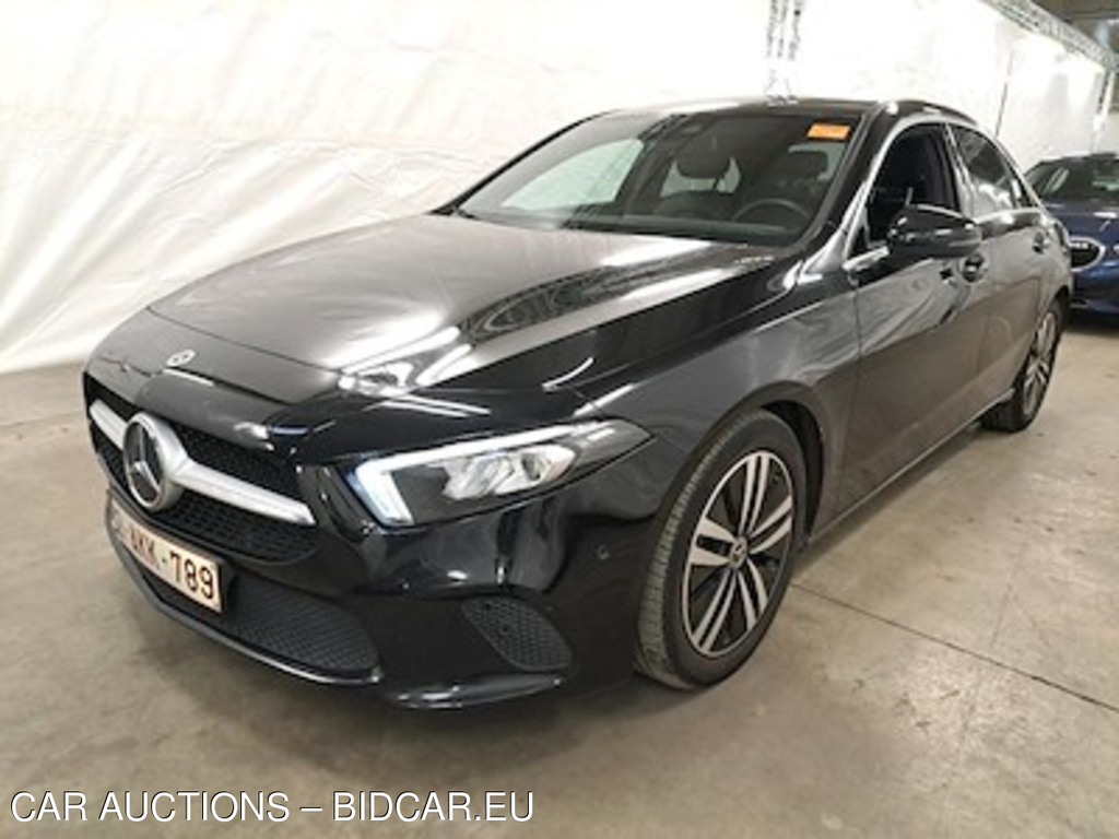 Mercedes-Benz A sedan A 180 D BUSINESS SOLUTION AUT