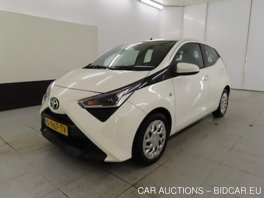 Toyota Aygo 1.0 VVT-i ActieAuto 5d x-play HPL