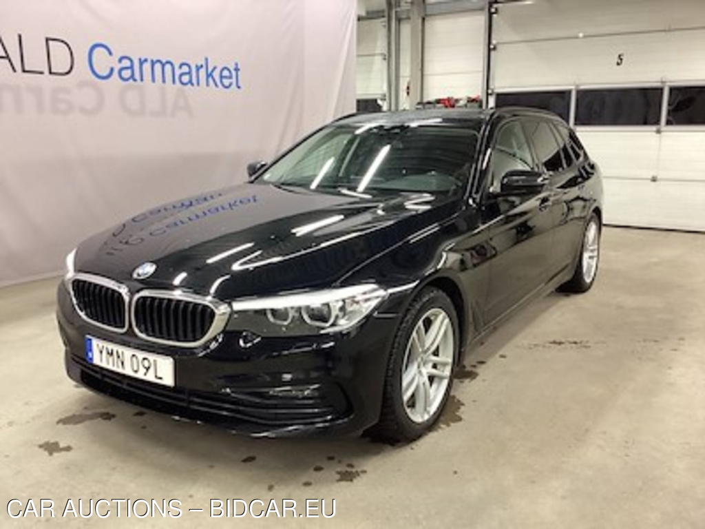 BMW 520d touring rwd Sport-Line, Skinn/Tyg, Display-Key, Cockpit, P-Varmare, B-Kamera, Nav, Auto