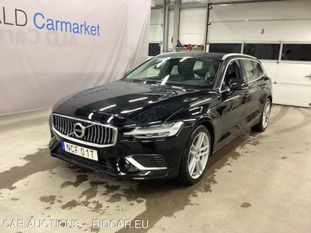 Volvo V60 recharge T6 awd Inscription, Voc, B-Kamera, Auto