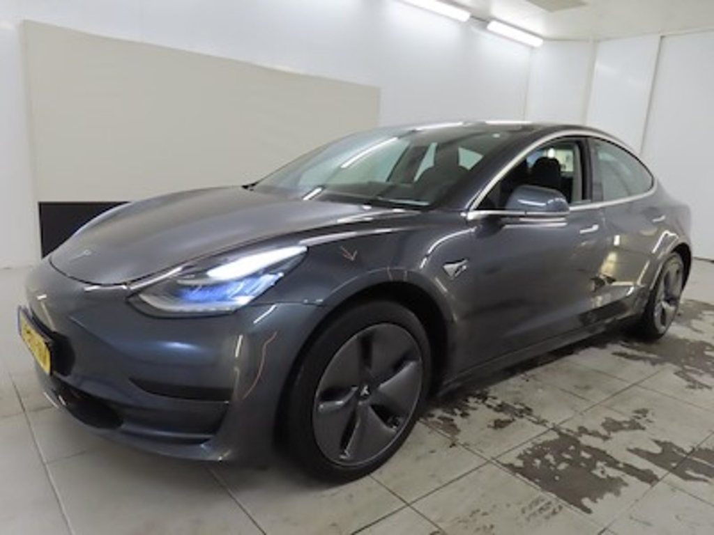 Tesla Model 3 Standard Range Plus RWD 4d