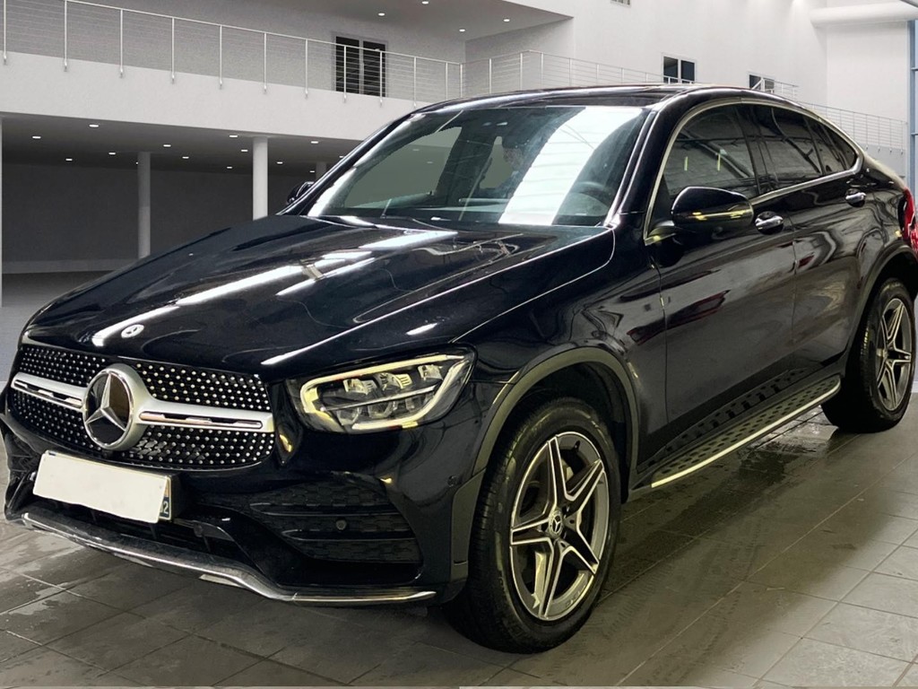 Mercedes-Benz Glc coupe 300 E 9G-TRONIC 4MATIC AMG LINE, 2023