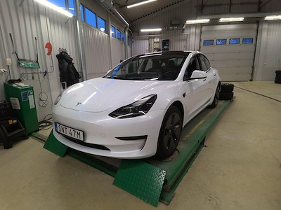 Tesla Model 3 Standard Range Plus Rwd