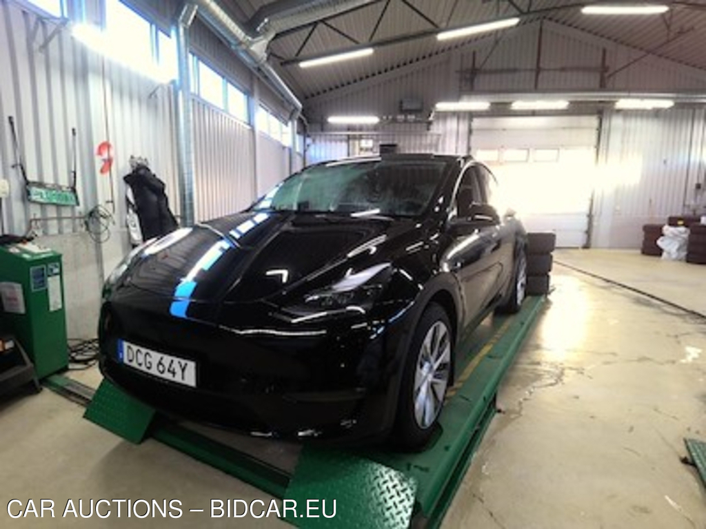 Tesla Model Y Long Range Awd