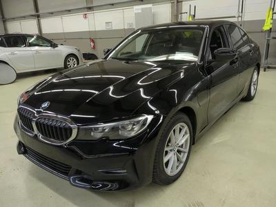 BMW 330E AUT. Sport Line, 2020