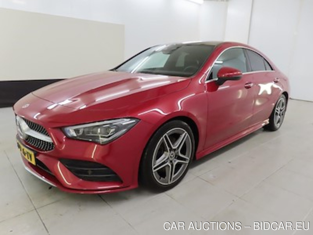 Mercedes-Benz CLA CLA 200 DCT Business Solution AMG 4d