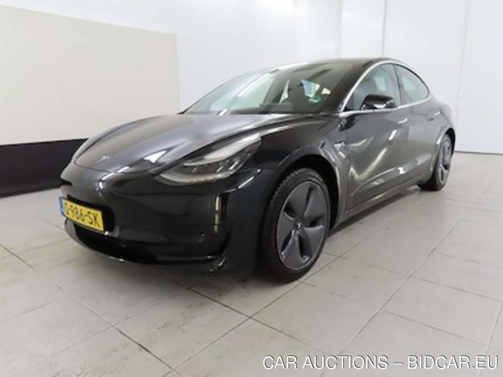 Tesla Model 3 Standard Range Plus RWD 4d