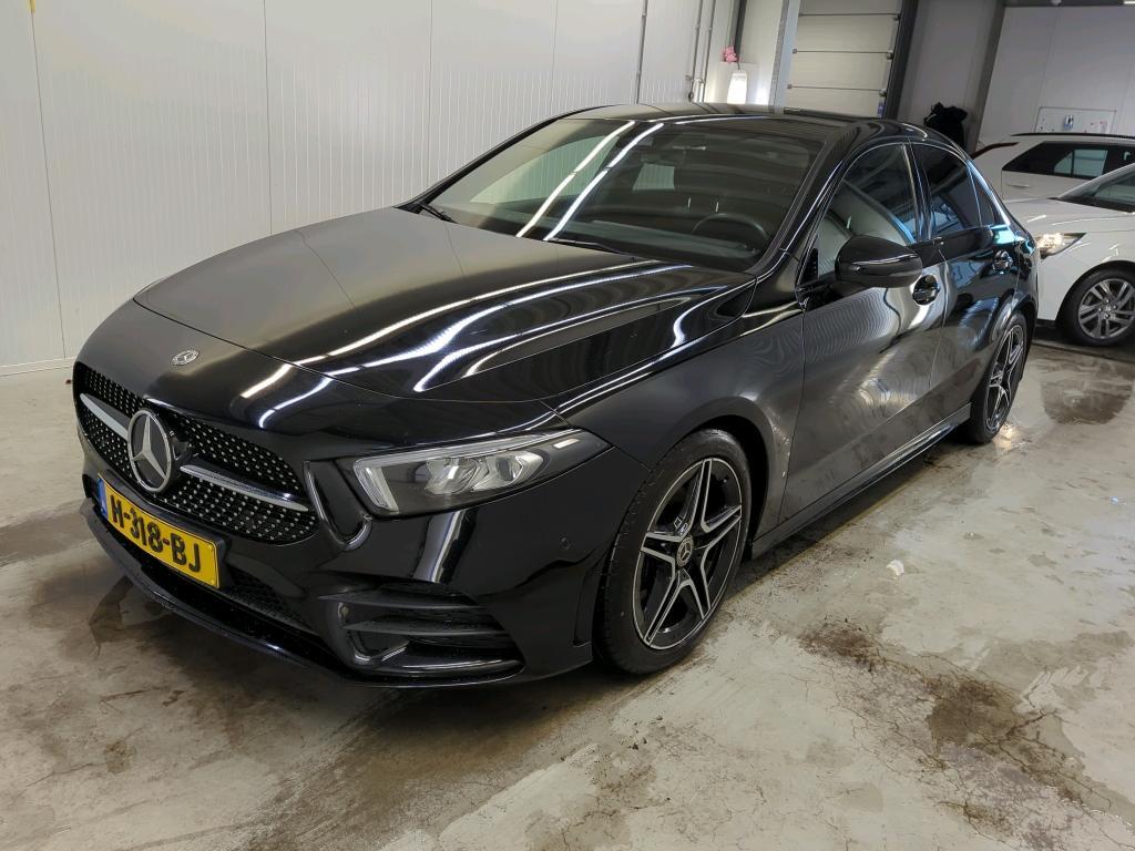 Mercedes-Benz A180 1.3 100kW Business Solution AMG DCT, 2020