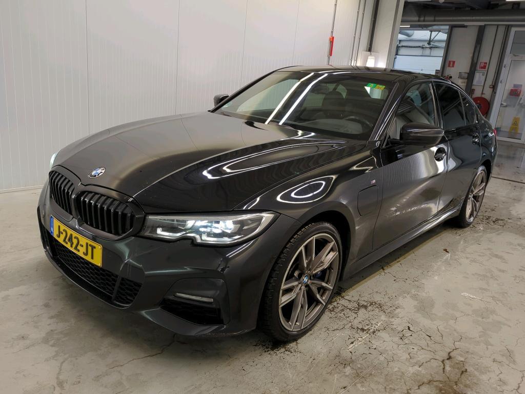 BMW 330 eA 215kW, 2020