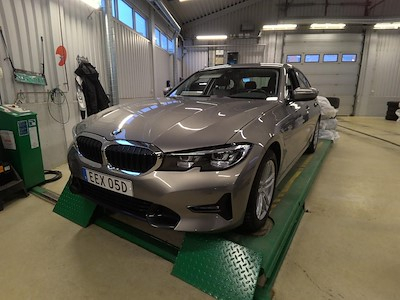 BMW Series 3 330e Sport-Line Nav