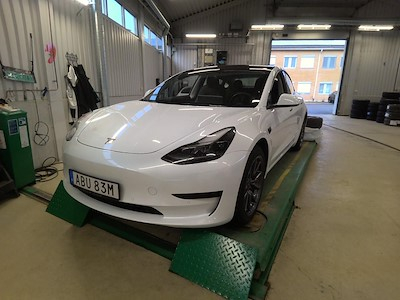 Tesla Model 3 Standard Range Plus Rwd