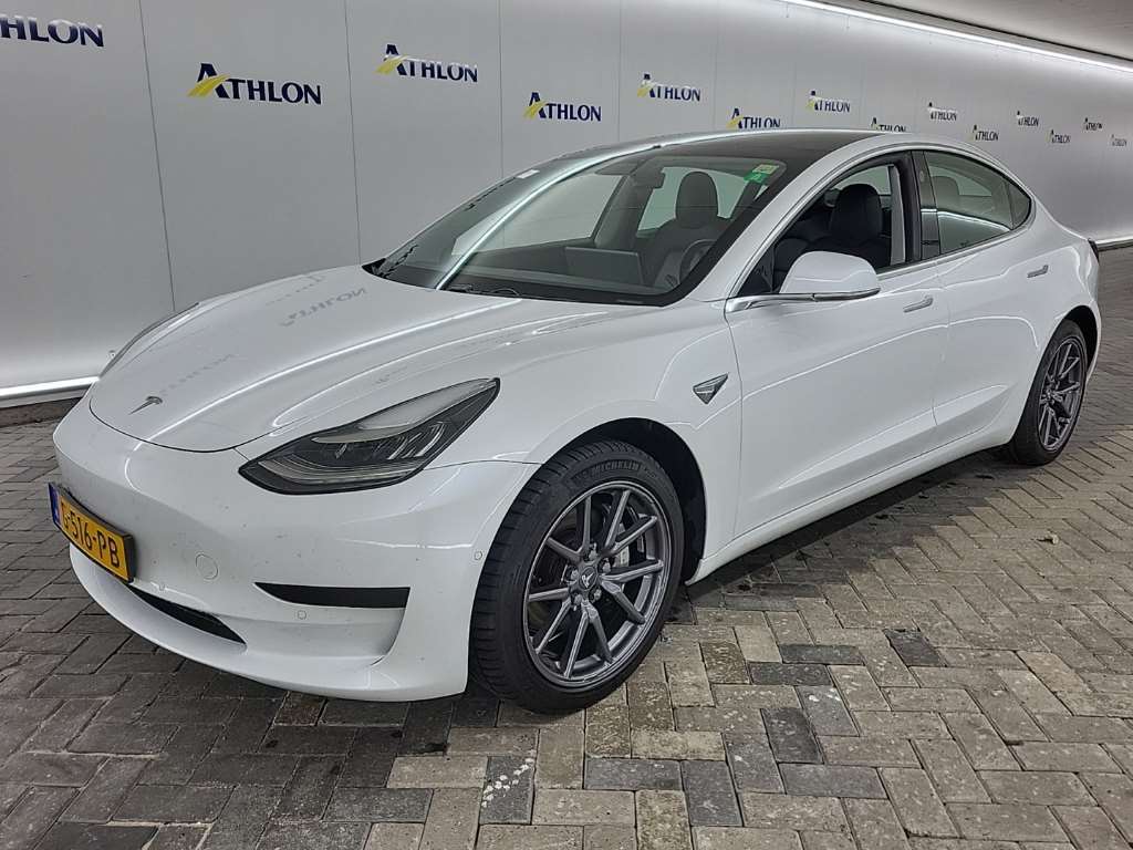 Tesla Model 3 STANDARD RANGE PLUS RWD 4D 211KW, 2019