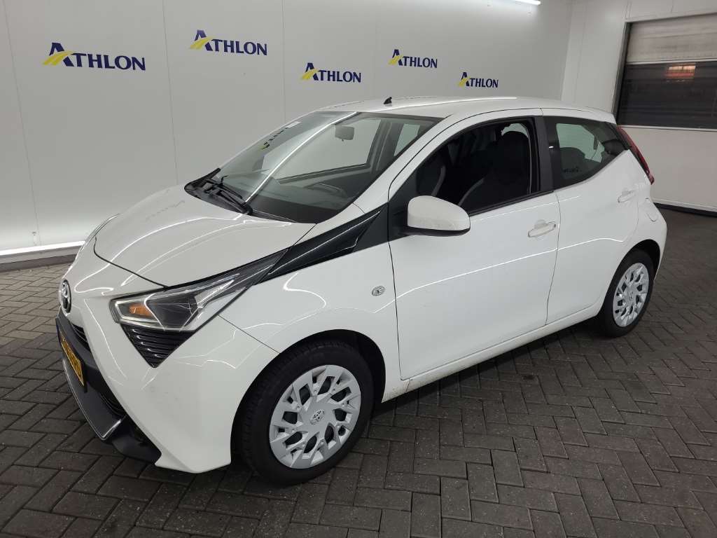 Toyota Aygo 1.0 VVT-I X-PLAY 5D 53KW, 2021