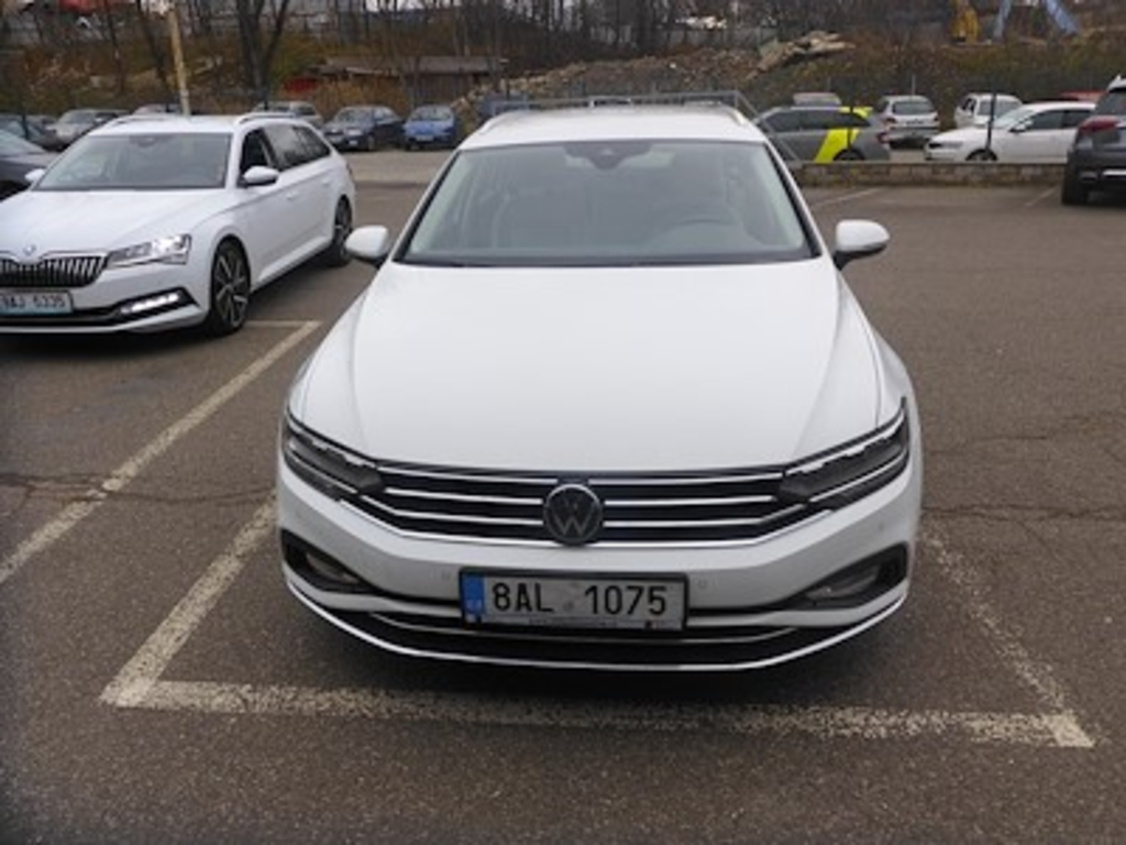 Volkswagen Passat 2.0 TDI 110kW BMT Elegance Variant