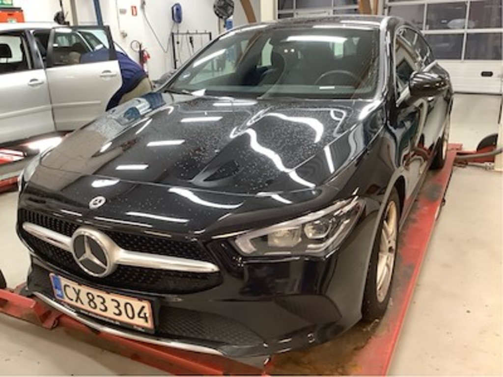 Mercedes-Benz CLA 2.0 CLA 220 DCT BUSINESS UA!,