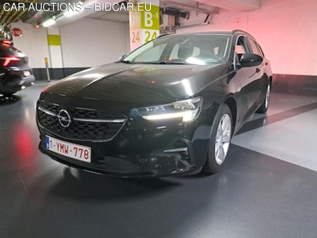 Opel Insignia sports 1.5 TURBO D BUSINESS EDITION