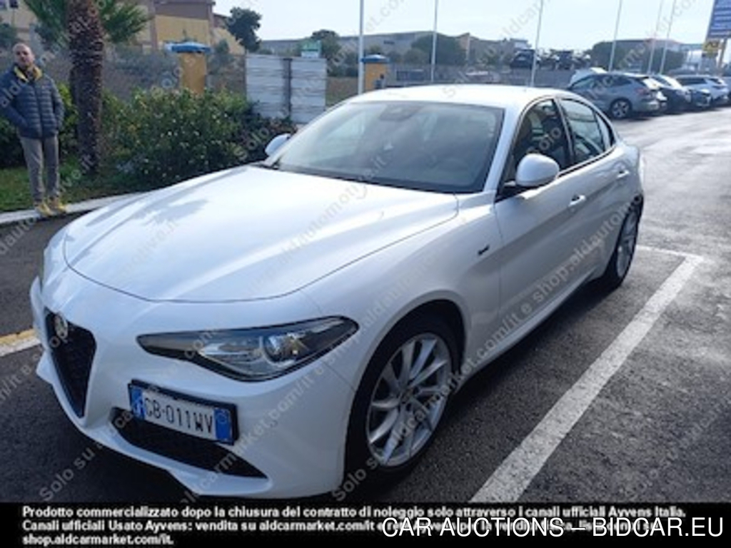 Alfa Romeo giulia 2.2 turbo at8 -