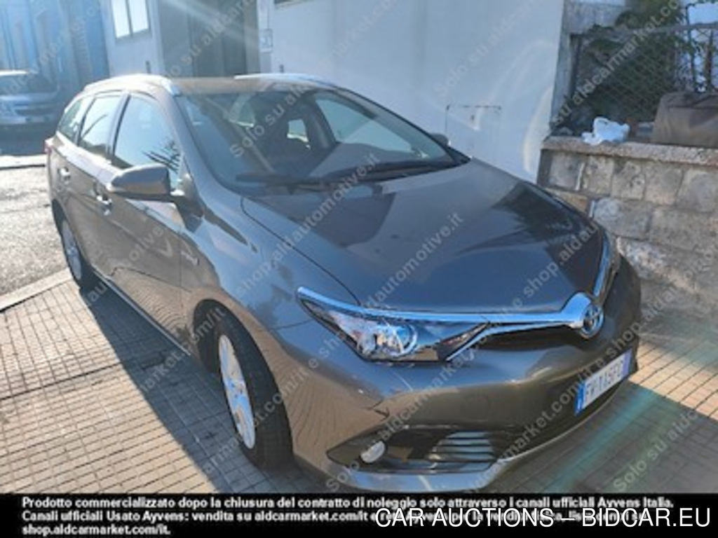 Toyota auris touring sports hybrid business -