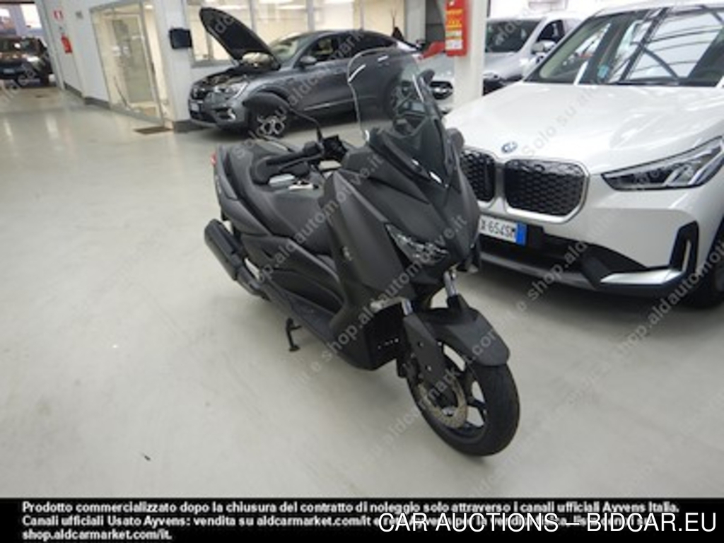 YAMAHA xmax 300 abs motociclo -