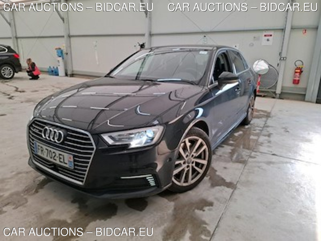 Audi A3 A3 Sportback 40 e-tron 204ch Business line S tronic 6 Euro6d-T