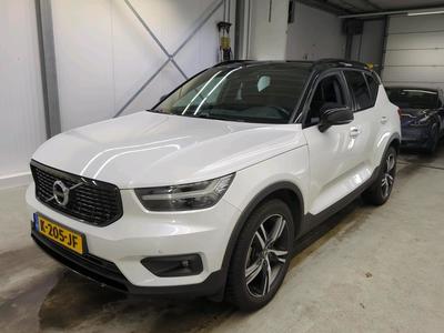 Volvo XC40 T2 95kW R-Design, 2021