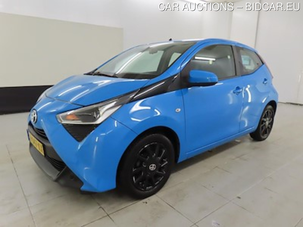 Toyota Aygo 1.0 VVT-i x-play x-shift 5d