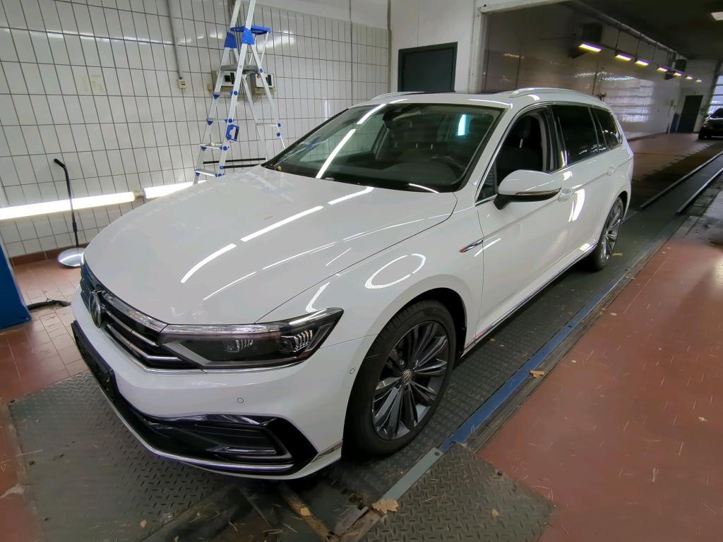 Volkswagen Passat VARIANT 1.4 TSI PLUG-IN-HYBRID DSG GTE, 2020