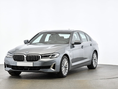 BMW 545e xDrive xDrive Aut. (G30), 2021