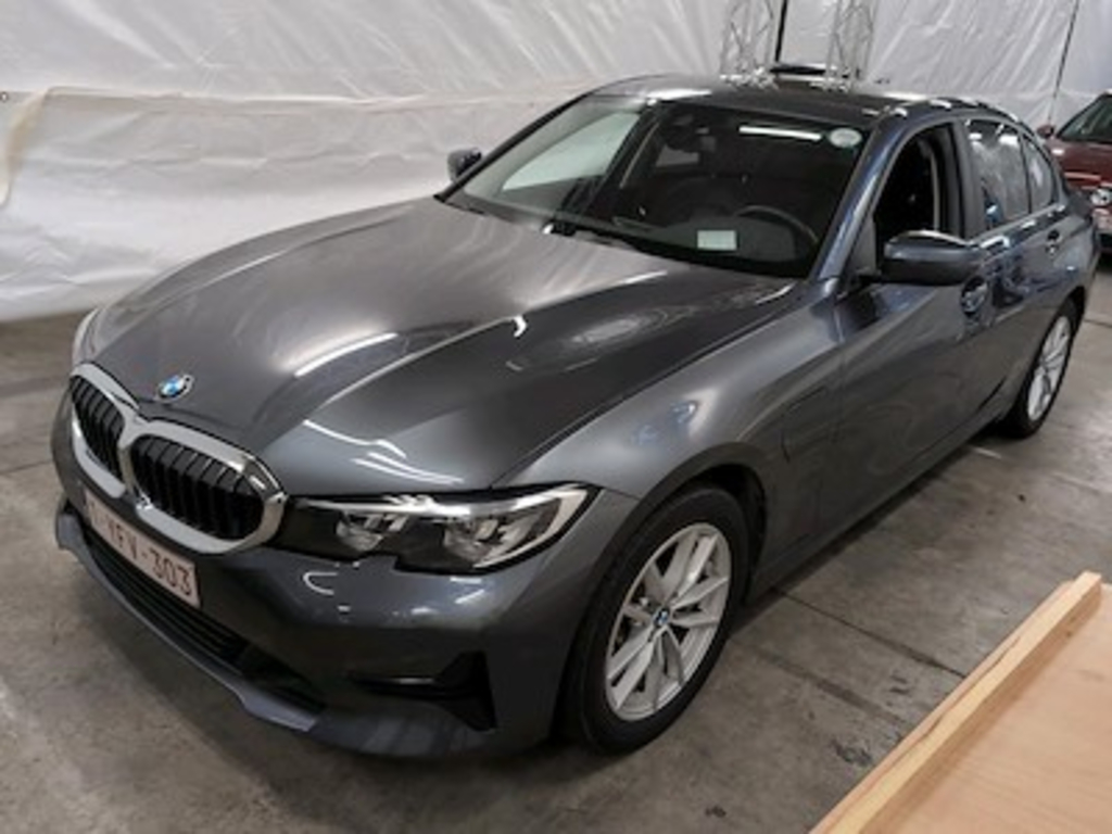 BMW 3 - 2019 330eA PHEV Business Plus