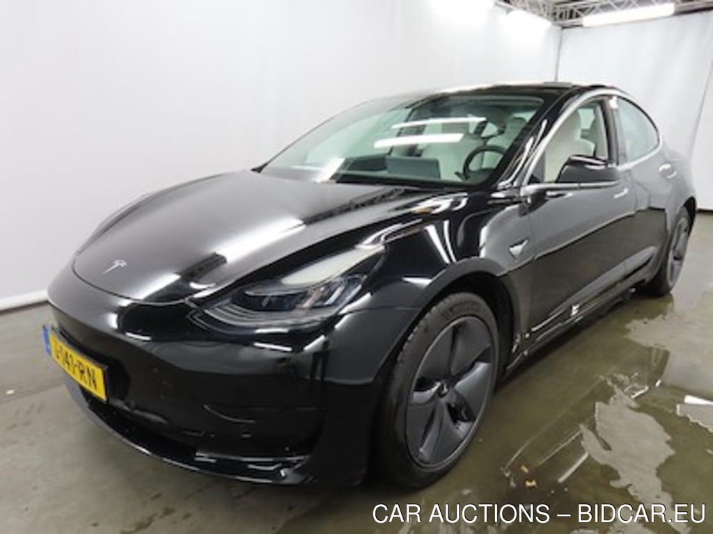 Tesla Model 3 Standard Range Plus RWD 4d