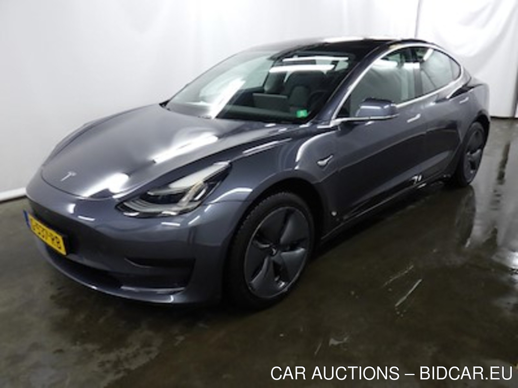 Tesla Model 3 Standard Range Plus RWD 4d