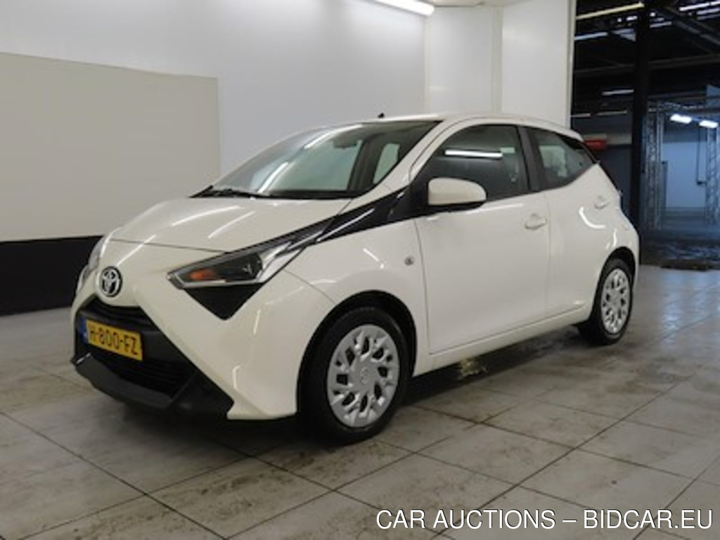 Toyota Aygo 1.0 VVT-i ActieAuto x-shift 5d x-play HPL