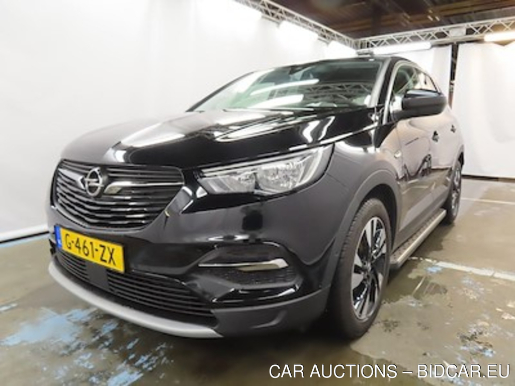 Opel Grandland X 1.2 Turbo S;S 96kW Bus. Executive 5d