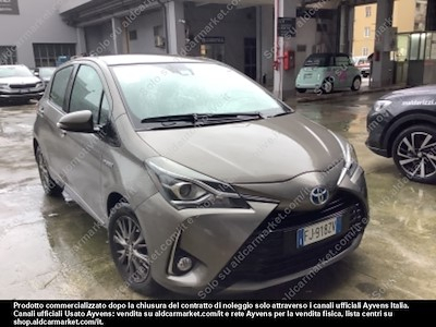 Toyota yaris 1.5 hybrid active hatchback -