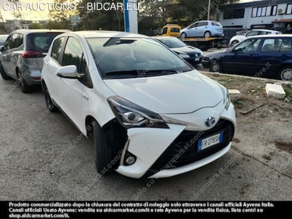 Toyota yaris 1.5 hybrid active hatchback -