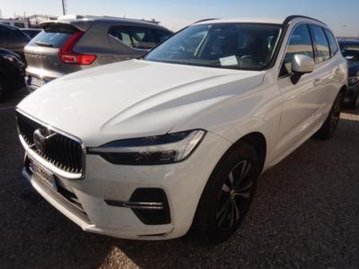 Volvo Xc60 2.0 B4 MOMENTUM PRO AWD AUTO, 2021