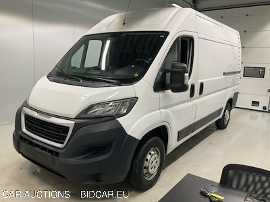 Peugeot BOXER 2.0 Bluehdi 333 L2h2 130 Premium