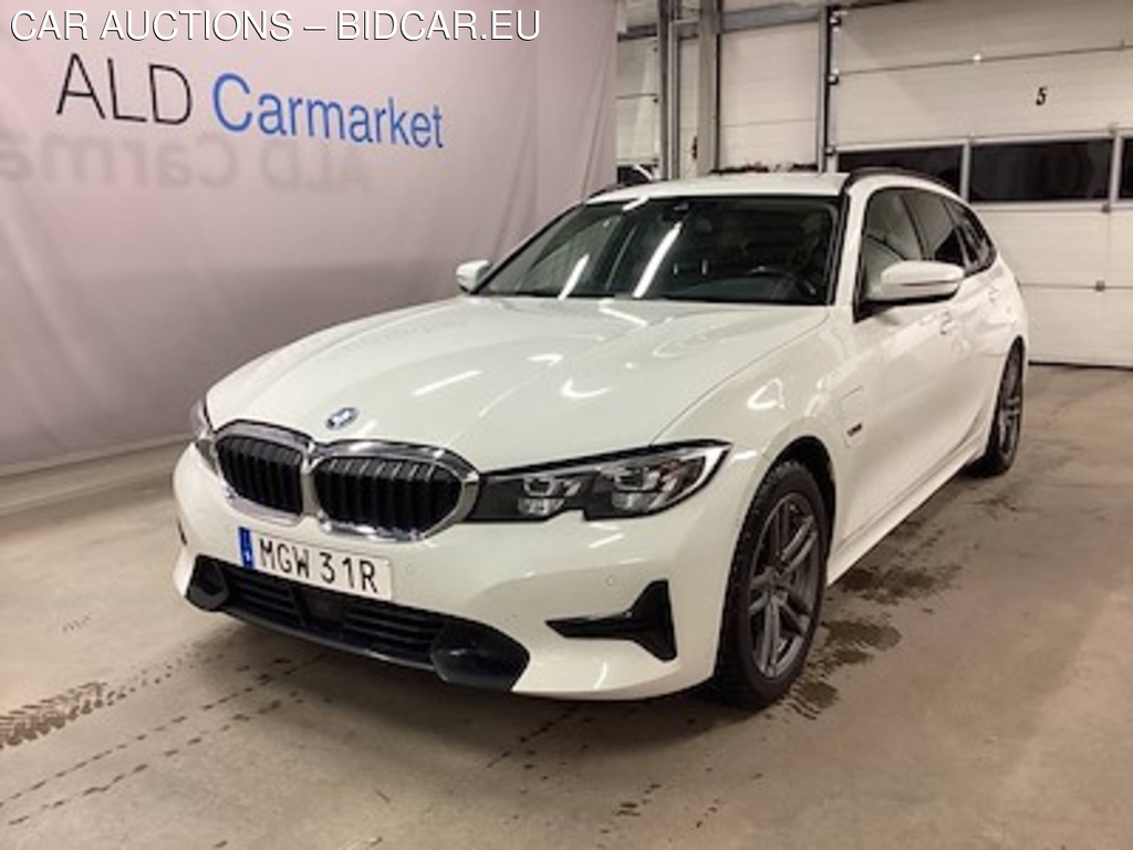 BMW 330e Sport-Line, B-Kamera, Nav, Adp.F-Hallare, Auto