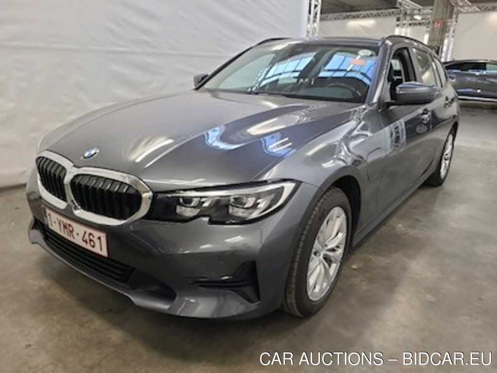 BMW 3 touring - 2019 330eA PHEV Business Plus