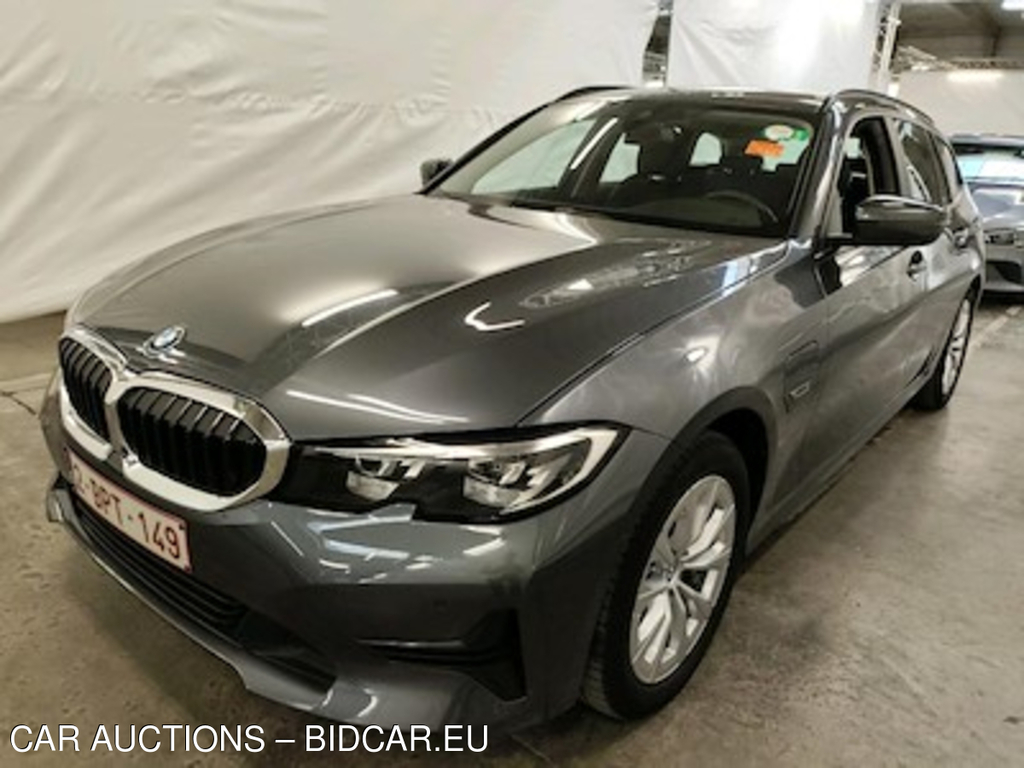 BMW 3 series touring 2.0 330E TOURING Business Plus