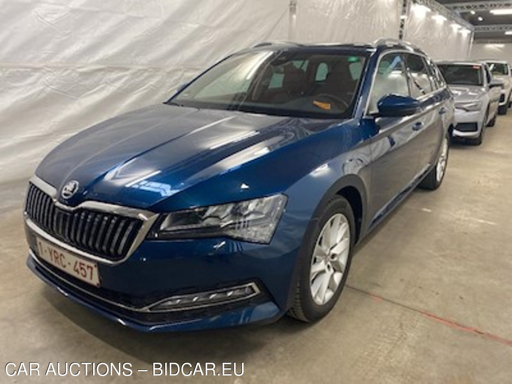 Skoda Superb combi 1.6 CRTDI 88KW DSG7 STYLE CORPORATE PLUS STYLE GPS STYLE COMFORT