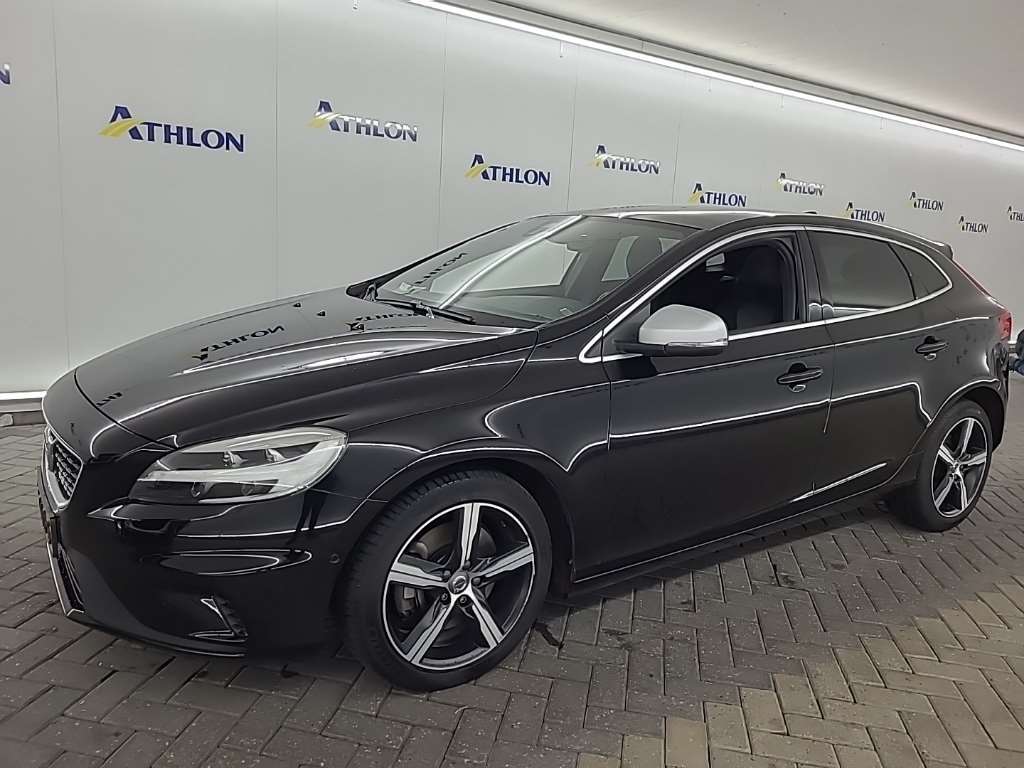 Volvo V40 D3 GEARTRONIC POLAR+ SPORT 5D 110KW, 2019