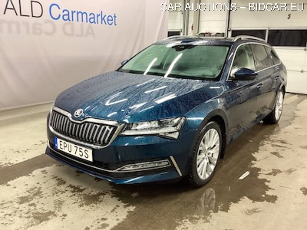 Skoda Superb style lader, nav, auto.