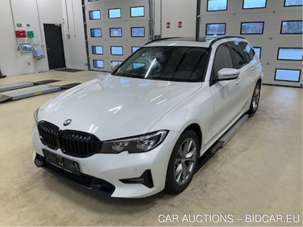 BMW 3 serie 2.0 320D XDRIVE SPORT LINE TOURING AUT UA!