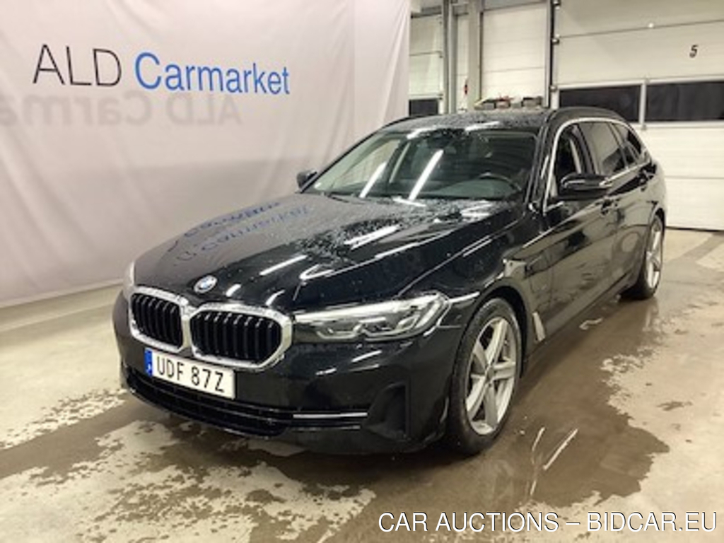 BMW 530e Nav, P-Varmare, B-Kamera, Drag, Skinn, Auto