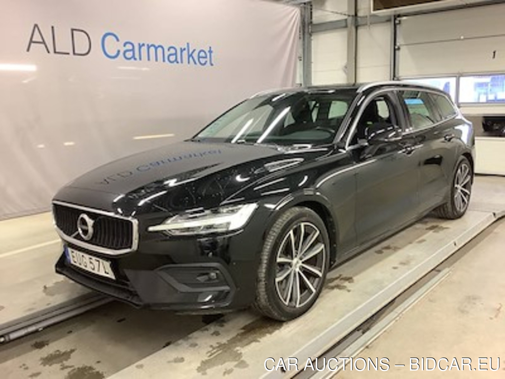 Volvo V60 B5 bensin !NO WINTER TIRES! Momentum, Nav, Voc, PDC Fram&Bak, Auto