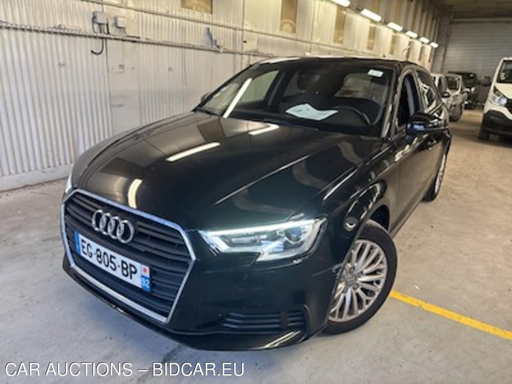 Audi A3 A3 1.6 TDI 110ch FAP Business line S tronic 7